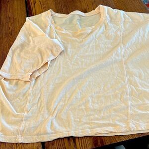 Crop boyfriend tee size medium